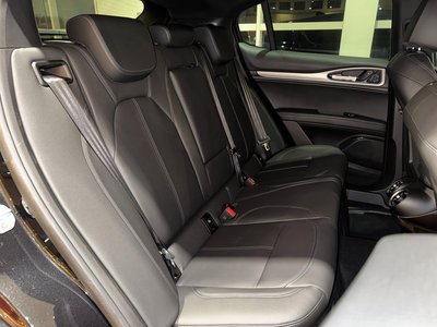 2025 ALFA Romeo STELVIO — миниатюра 38