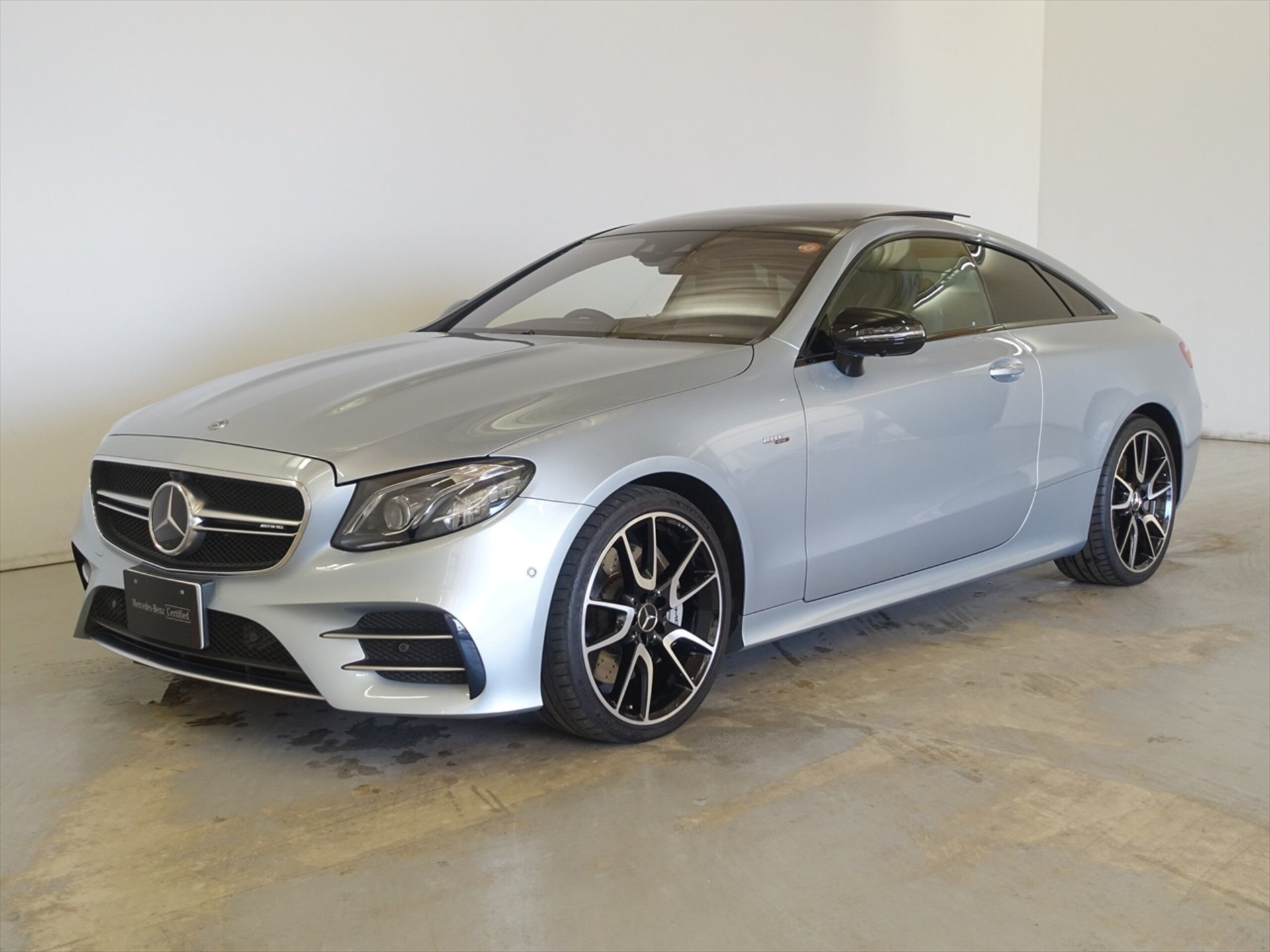 MERCEDES-BENZ E-CLASS COUPE AMG - View 1