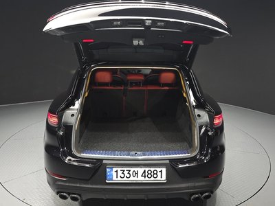 2022 Porsche CAYENNE — миниатюра 36
