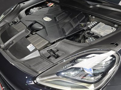 صورة 7 لـ 2022 Porsche CAYENNE