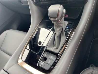 2024 Toyota ALPHARD thumbnail 12