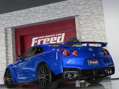 NISSAN GT-R - 4