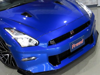 NISSAN GT-R - 5