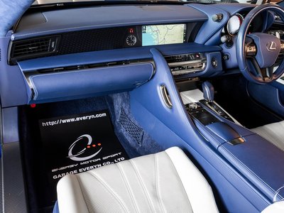 2018 Lexus LC — миниатюра 51