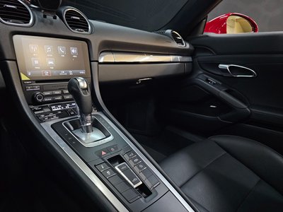 2022 Porsche 718 — миниатюра 14