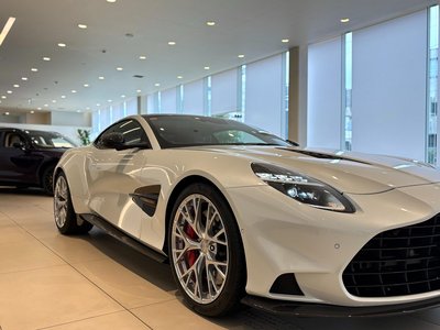2025 Aston Martin VANQUISH 照片 12