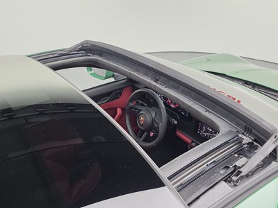 2025 Porsche 911 缩略图 19