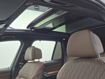 2025 BMW X5 — миниатюра 22