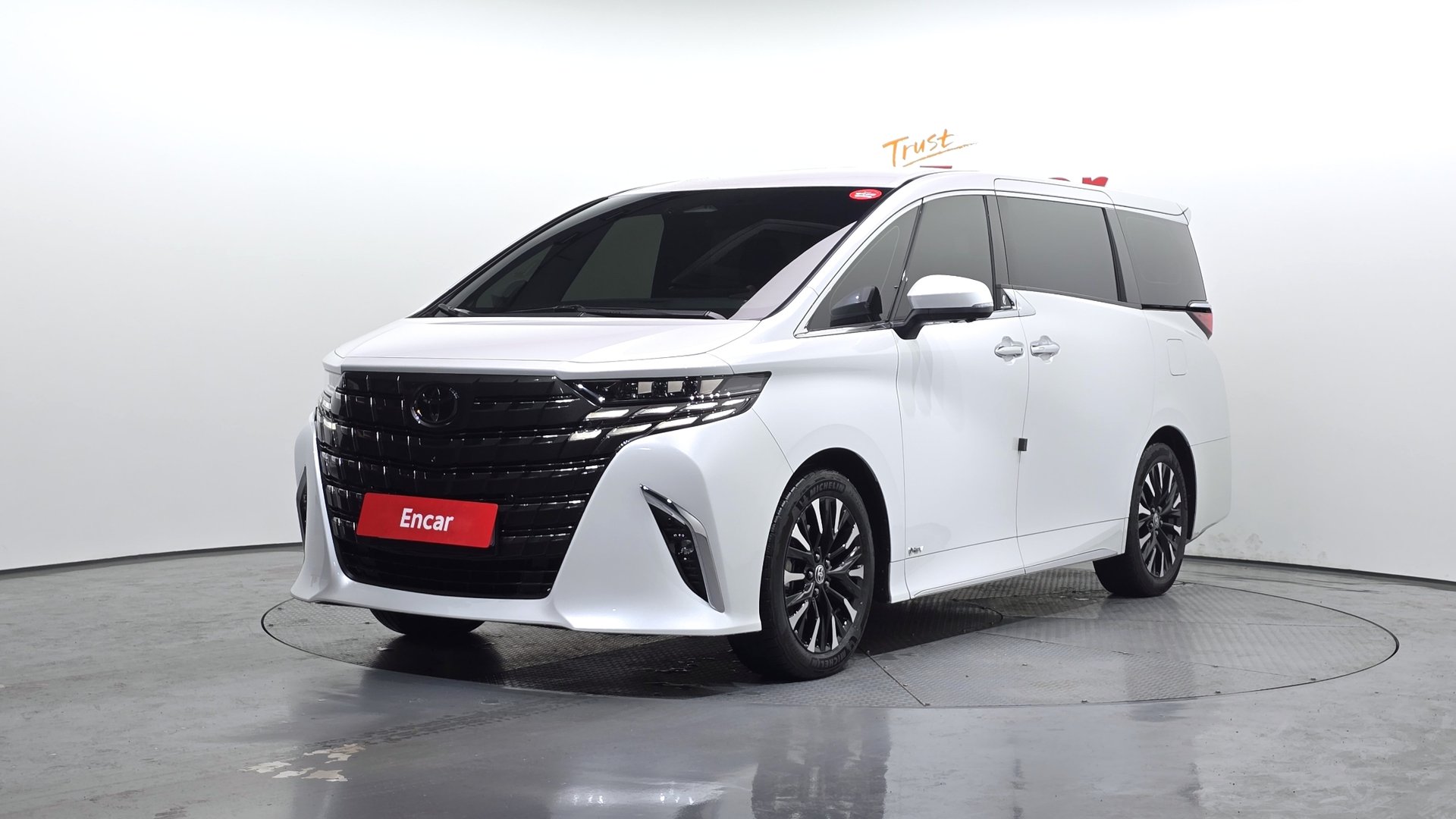 TOYOTA ALPHARD - View 1