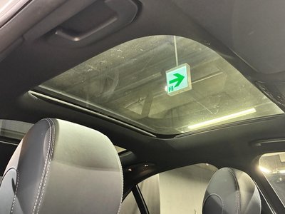 MERCEDES-BENZ E-CLASS - 9