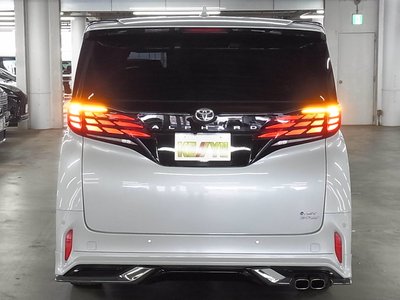 2024 Toyota ALPHARD — фото 10