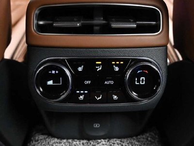 2021 Genesis GV70 thumbnail 16