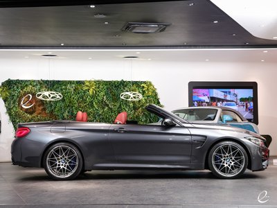 صورة مصغرة 64 لـ 2018 BMW M4 CABRIOLET