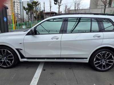 BMW X7 - 7