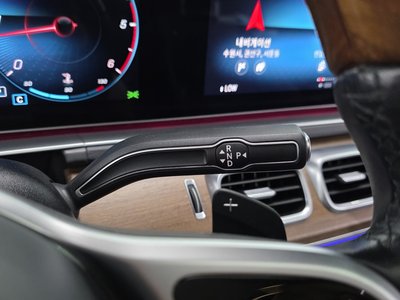 MERCEDES-BENZ GLS - 9