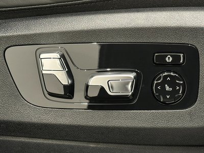 2025 BMW X6 — миниатюра 23