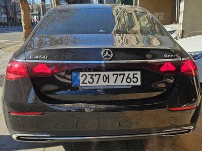 MERCEDES-BENZ E-CLASS - 6