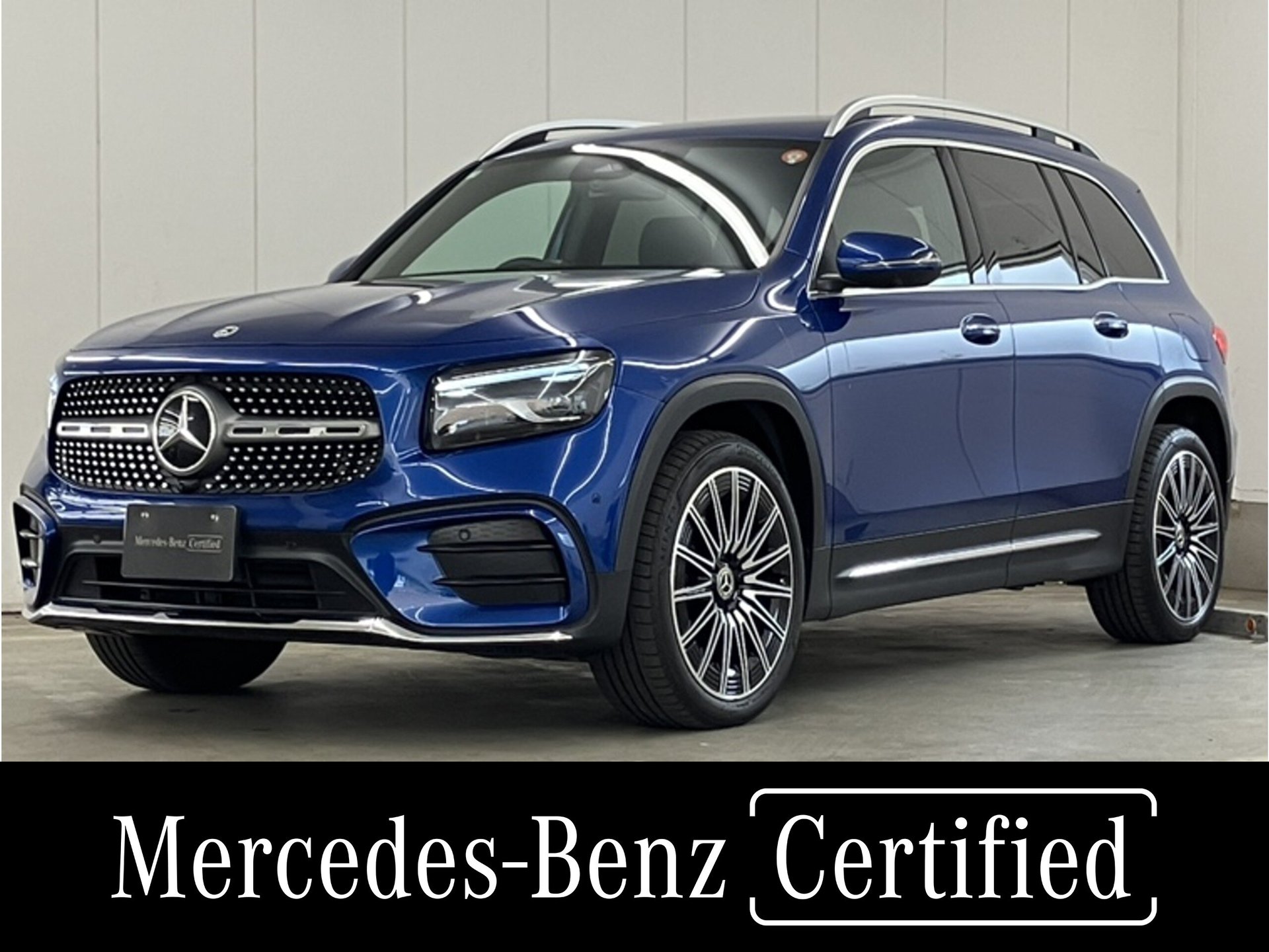 MERCEDES-BENZ GLB - View 1
