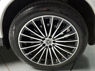 MERCEDES-BENZ GLC - 7