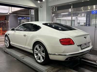 BENTLEY CONTINENTAL - 2