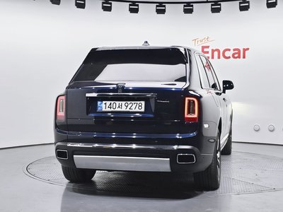 ROLLS-ROYCE CULLINAN - 4
