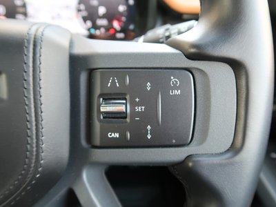 LAND ROVER DEFENDER - 9