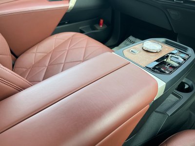 2022 BMW IX 缩略图 37