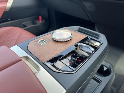 2022 BMW IX 缩略图 38