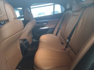 صورة 10 لـ 2026 Mercedes-BENZ E-CLASS