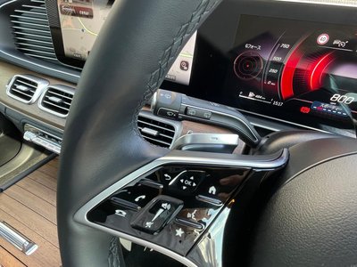 MERCEDES-BENZ GLS - 7