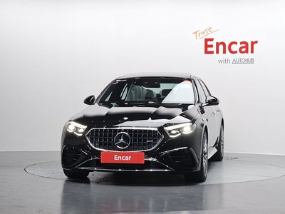 MERCEDES-BENZ E-CLASS - 2