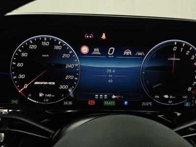 MERCEDES-BENZ E-CLASS - 8