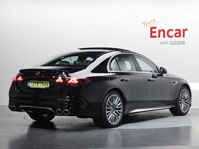 MERCEDES-BENZ E-CLASS - 4