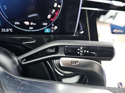 MERCEDES-BENZ E-CLASS - 9