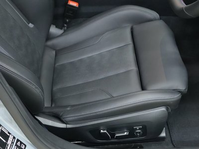 2025 BMW M3 SEDAN — миниатюра 15