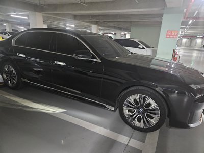 BMW 7 SERIES - 2