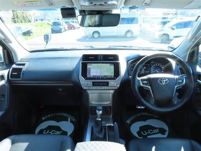 TOYOTA LAND CRUISER - 7