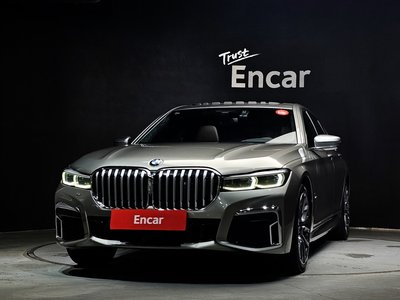 2020 BMW 7 SERIES photo 2