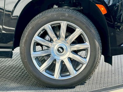 CADILLAC ESCALADE - 4