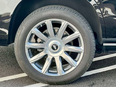 CADILLAC ESCALADE - 5