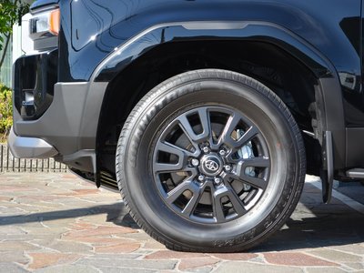 TOYOTA LAND CRUISER 250 - 7