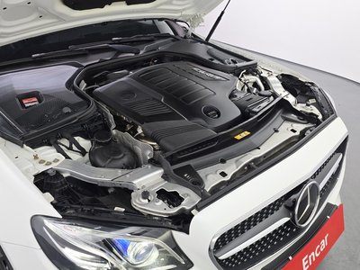 MERCEDES-BENZ E-CLASS - 7