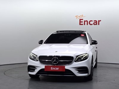 MERCEDES-BENZ E-CLASS - 2