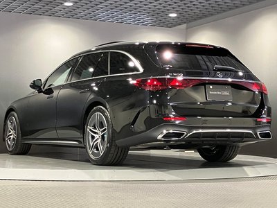 MERCEDES-BENZ E-CLASS - 10