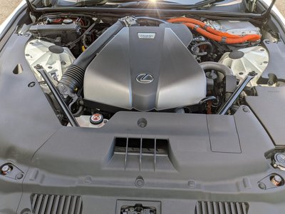 صورة مصغرة 32 لـ 2017 Lexus LC