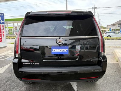 CADILLAC ESCALADE - 6