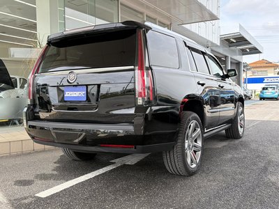 CADILLAC ESCALADE - 7