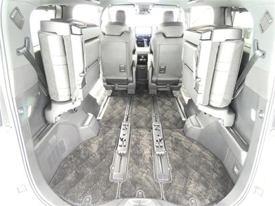 TOYOTA ALPHARD - 9