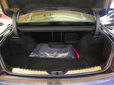 2023 Bentley FLYING SPUR photo 3