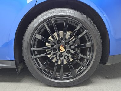 PORSCHE PANAMERA - 8